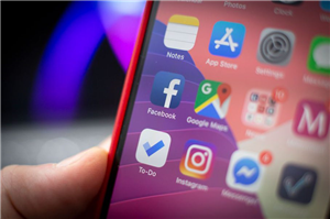 Spy Competitors Facebook Ads